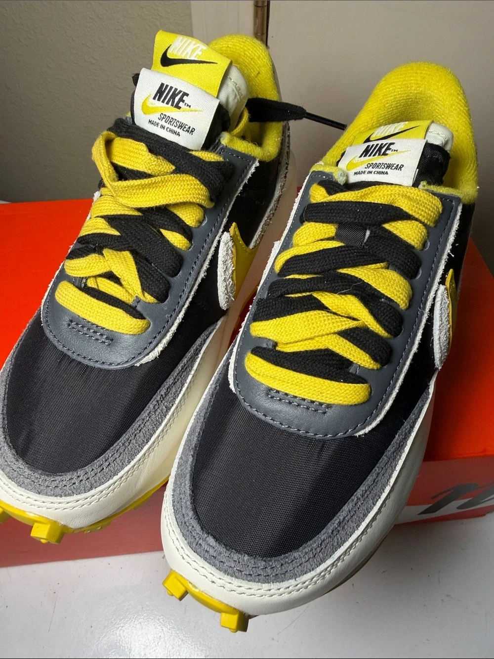 Nike Kids Black, Yellow & White Swoosh Trail Sneakers